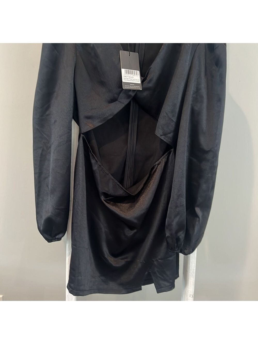 PRETTYLITTLETHING nwt black satin plunge twist front cut out bodycon dress 12 - Picture 6 of 10